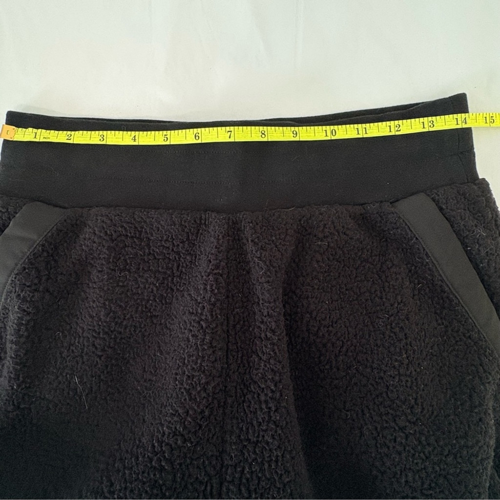 Alo Yoga Micro Sherpa High Waist Solstice Sweatpant Sz M EUC - Picture 8 of 10